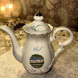 teapot, made in Japan